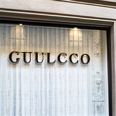 immagine gucci sprovveduta età|who invented gucci.